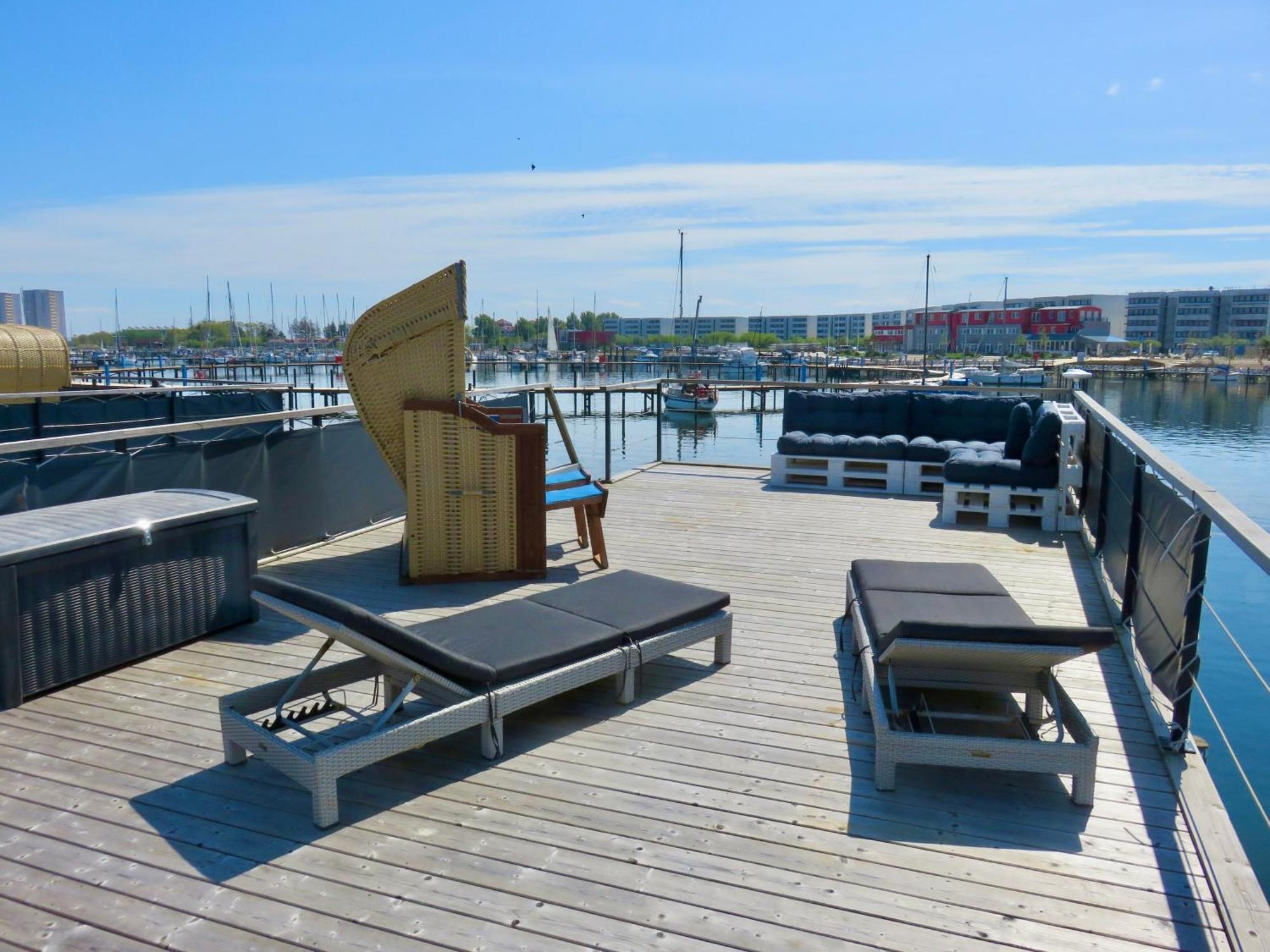 Hotel Hausboot Fehmarn Exterior foto
